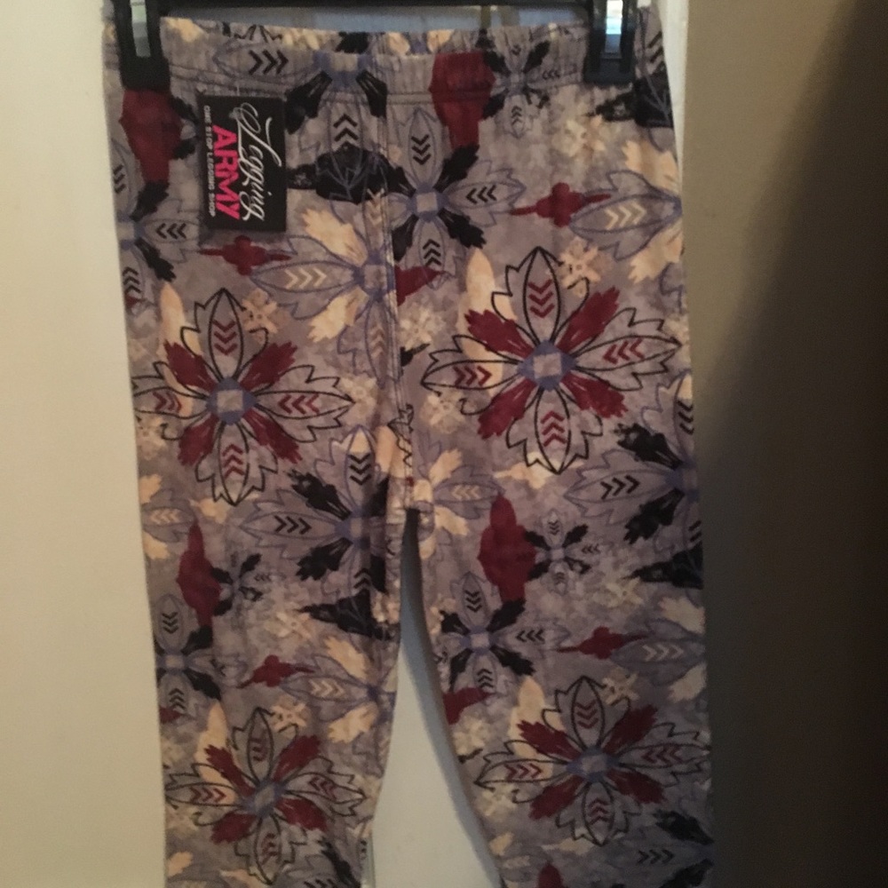 Aztec flower Capri Leggings